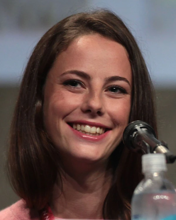 <strong>Kaya Scodelario</strong>. Billede af Gage Skidmore.