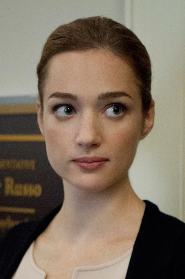 <strong>Kristen Connolly</strong>